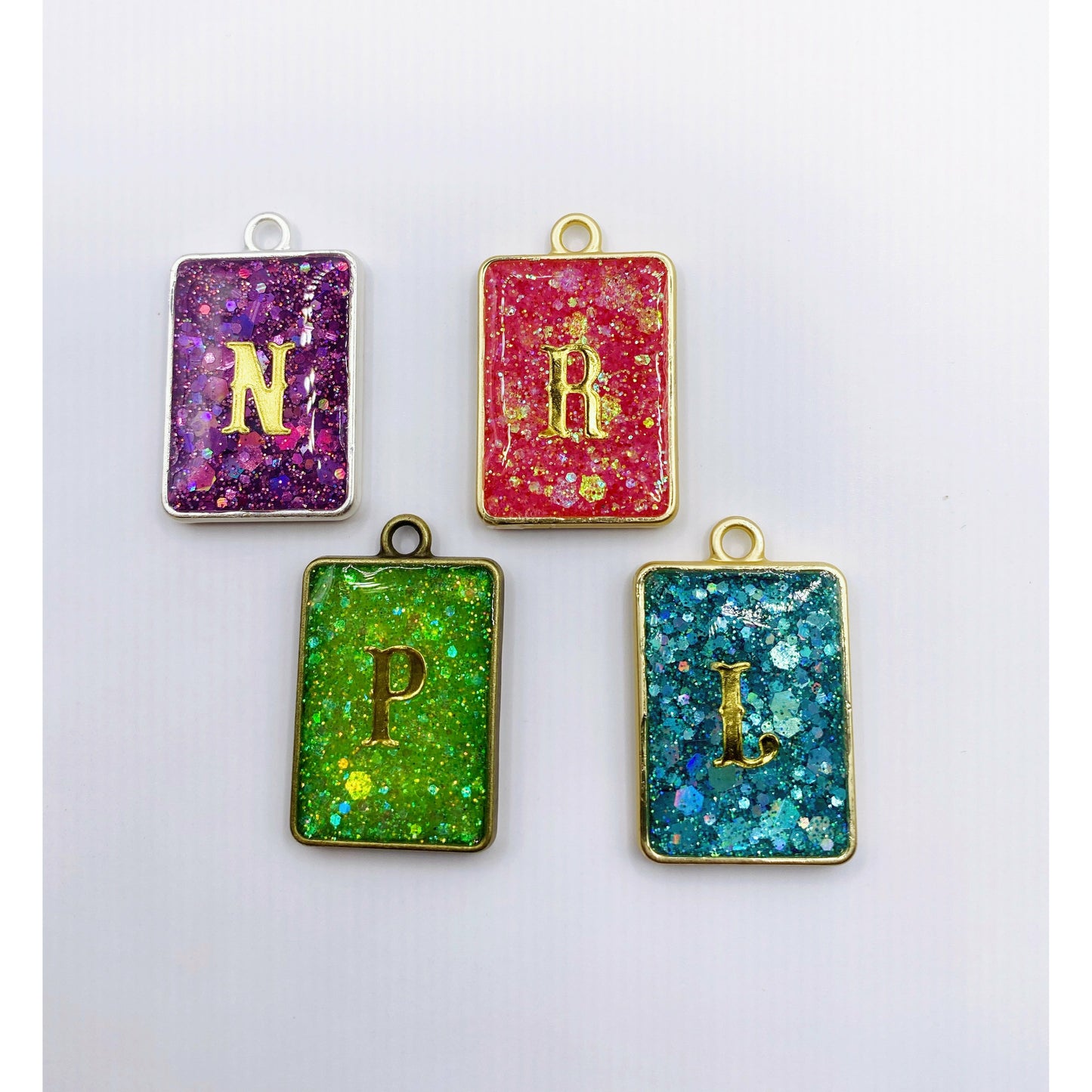 The Sparkle Pendant Tag